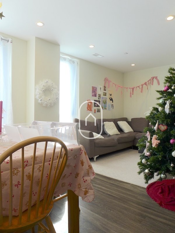 22 Saint Cyprians Pl in Boston, MA - Building Photo - Building Photo