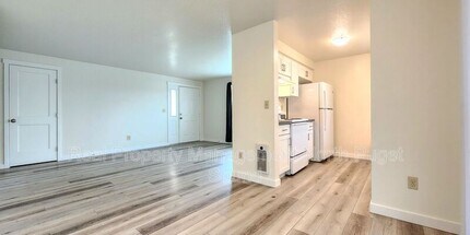 2032 Chestnut St in Everett, WA - Building Photo - Building Photo