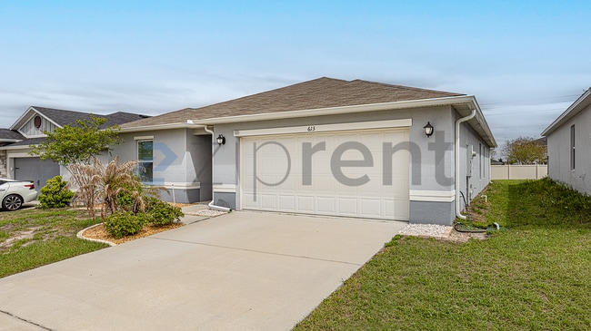 613 Sarner Pass Wy. in Winter Haven, FL - Foto de edificio - Building Photo