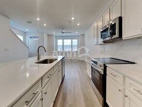 102 Slice Dr, Unit 10-12 in Summerville, SC - Building Photo - Building Photo