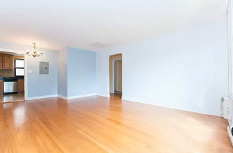 7516.5 N Ridge Blvd in Chicago, IL - Foto de edificio - Building Photo