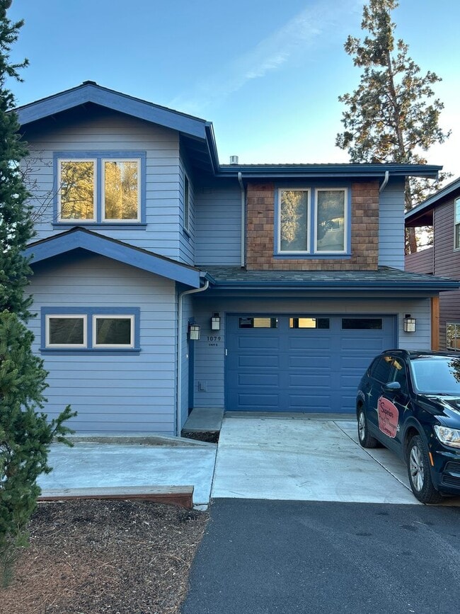 1079 NW Quincy Ave in Bend, OR - Building Photo - Building Photo