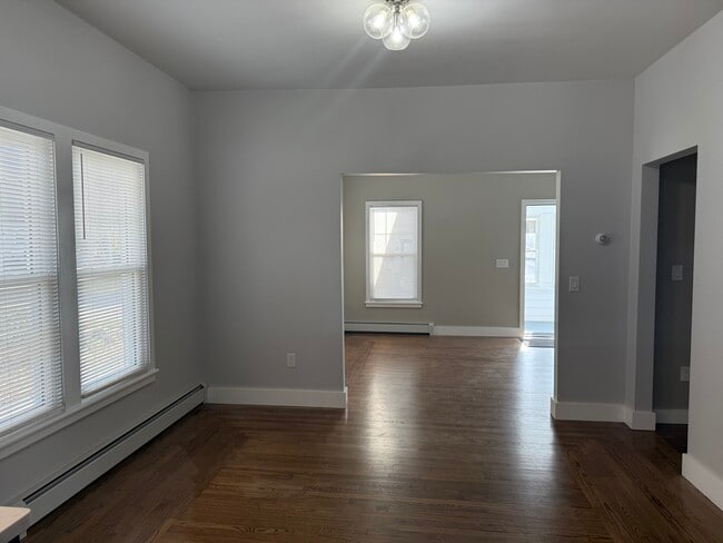 33 Rosegarden St in Warwick, RI - Building Photo - Building Photo