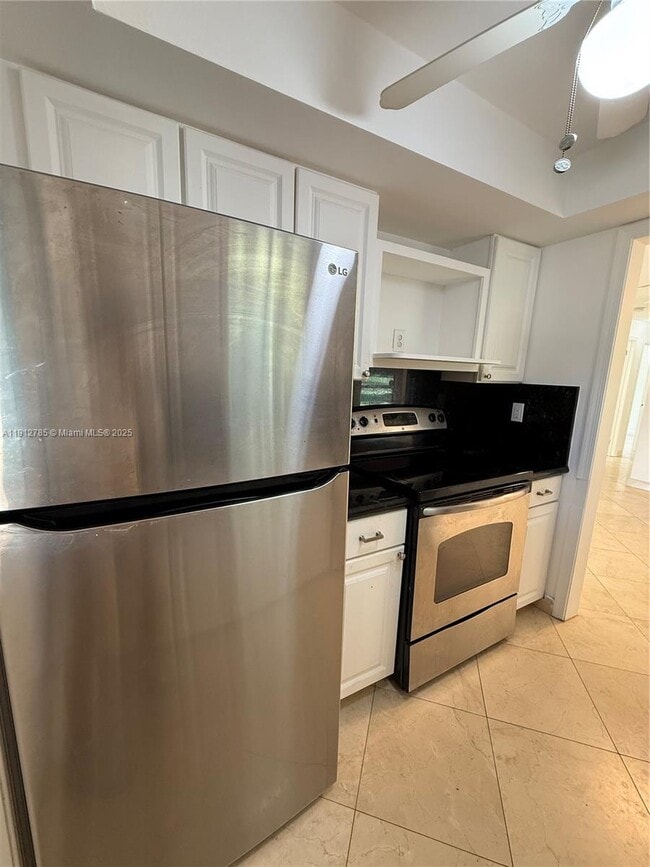 300 NW 42nd St in Boca Raton, FL - Building Photo - Building Photo