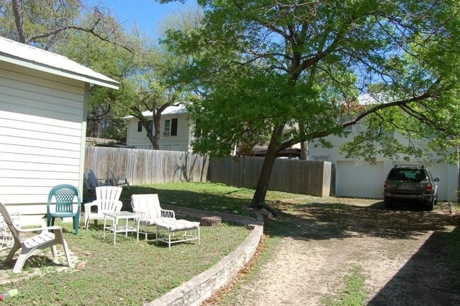 1903 David St in Austin, TX - Building Photo - Building Photo