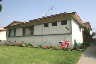 11126 Crenshaw Blvd in Inglewood, CA - Building Photo