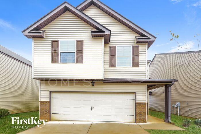 284 Lossie Ln in Mcdonough, GA - Building Photo