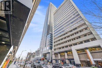 395-1395 Bloor St E in Toronto, ON - Building Photo - Building Photo