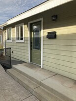 1393 3rd St in La Verne, CA - Building Photo