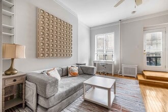 130 W 81st St in New York, NY - Foto de edificio - Building Photo