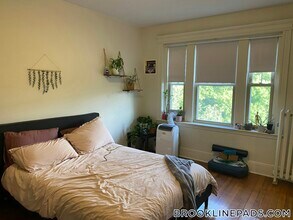 1788 Beacon St in Brookline, MA - Building Photo - Building Photo