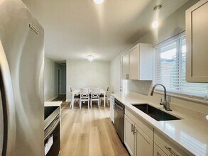 2547 Empire Dr in West Bloomfield Township, MI - Building Photo - Building Photo