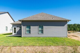 5533 Blue Jay Cir in Helena, AL - Building Photo - Building Photo