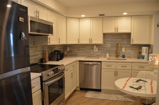 property at 3090 N Course Dr