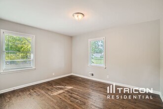 3581 S Sherwood Rd SE in Smyrna, GA - Building Photo - Building Photo