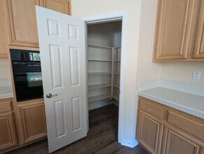 17008 Spring Canyon Pl in Riverside, CA - Building Photo - Building Photo