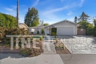 8224 Longden Cir in Citrus Heights, CA - Building Photo