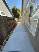 2429 Christiansen Ct in Modesto, CA - Building Photo - Building Photo