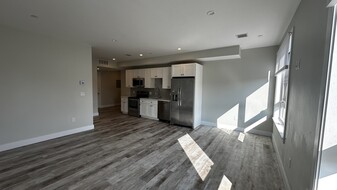 1460 Tremont St, Unit 4 Apartamentos