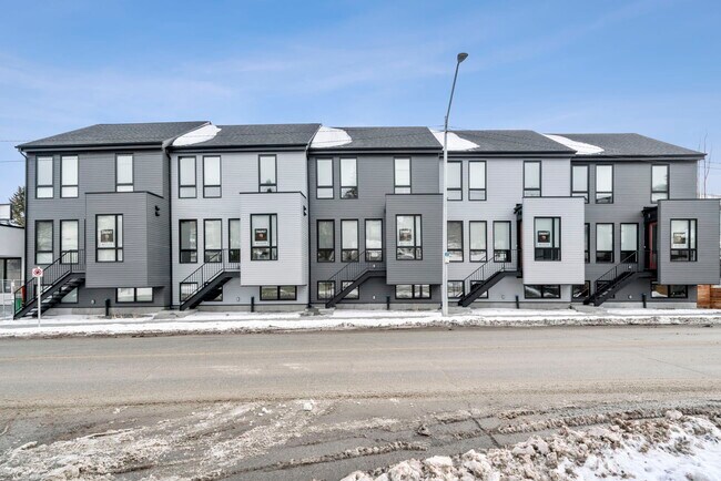 8 8 St SE in Calgary, AB - Building Photo - Building Photo