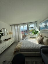 1161 W 46th St, Unit S2 in Hialeah, FL - Building Photo - Building Photo