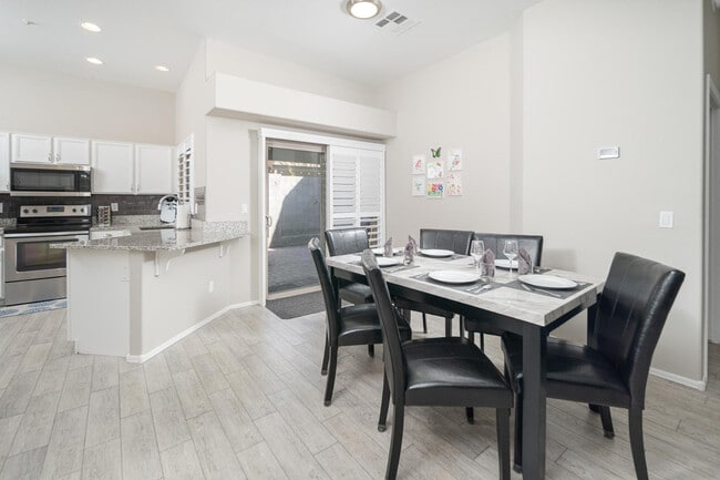 8164 W Zoe Ella Way in Peoria, AZ - Building Photo - Building Photo