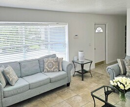 12191 Broadleaf Ct in Wellington, FL - Foto de edificio - Building Photo