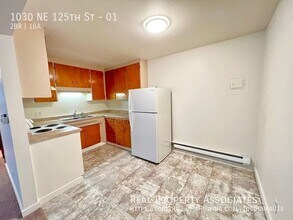 1030 NE 125th St in Seattle, WA - Building Photo - Building Photo