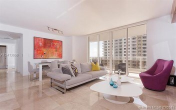 901 Brickell Key Blvd-Unit -2503 in Miami, FL - Building Photo - Building Photo