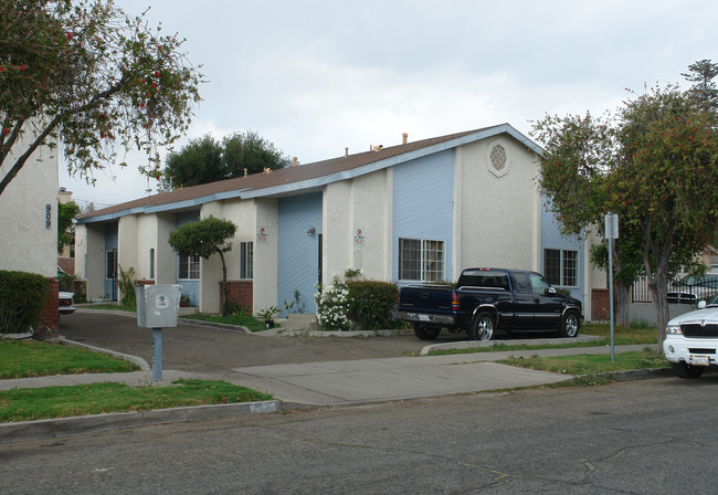 909 Ventura St in Santa Paula, CA - Building Photo - Building Photo