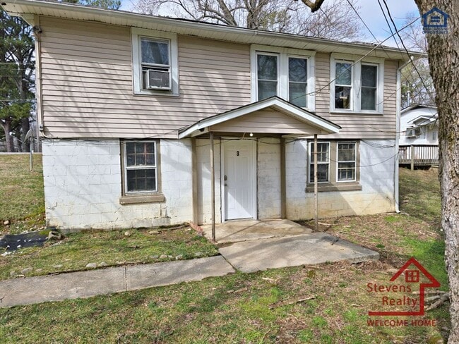 property at 1364 Crescent Dr