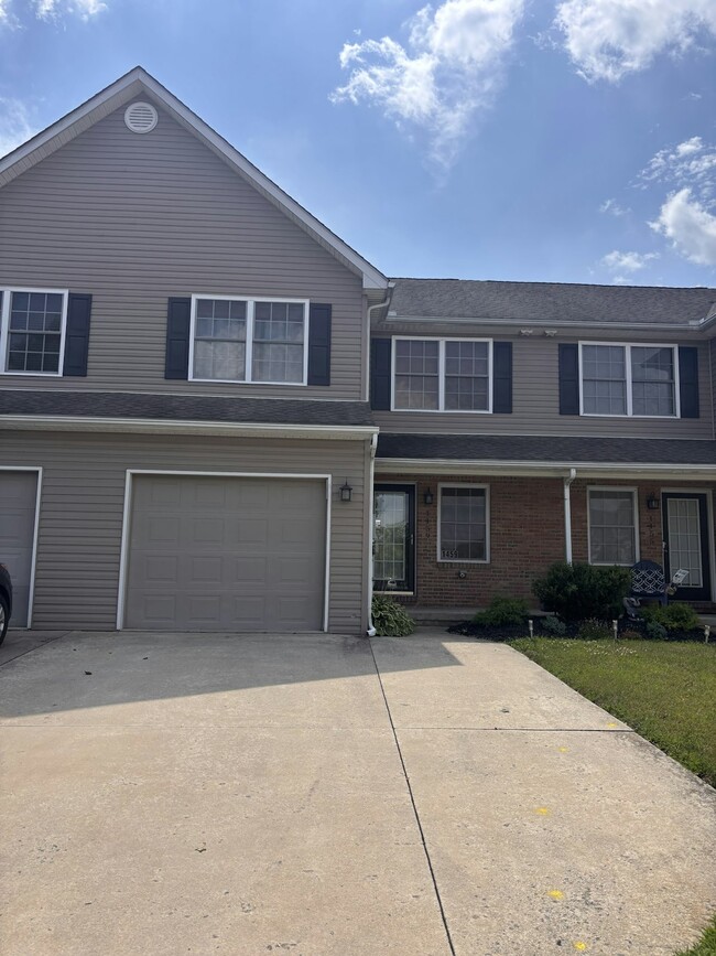 property at 1459 Mohr Cir