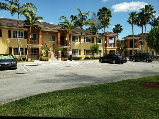 1005 NE 34th Ave in Homestead, FL - Building Photo - Building Photo