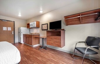 Furnished Studio-Dayton - Miamisburg in Dayton, OH - Building Photo - Building Photo