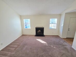 174 S Kentucky Ave in Virginia Beach, VA - Building Photo - Building Photo