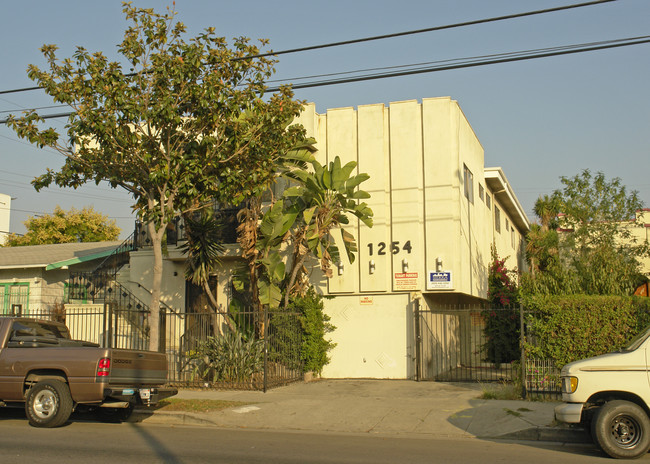 1254 N Gower St in Los Angeles, CA - Building Photo - Building Photo