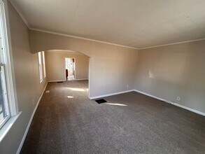 1506 Esplanade Ave in Davenport, IA - Building Photo - Building Photo