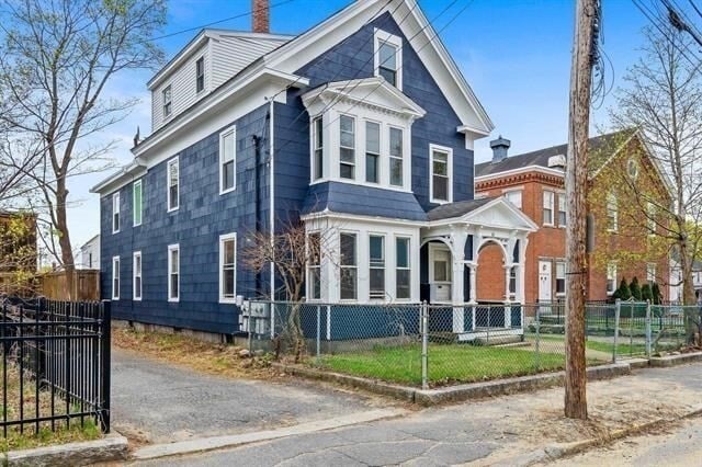 85 Day St in Fitchburg, MA - Building Photo - Building Photo