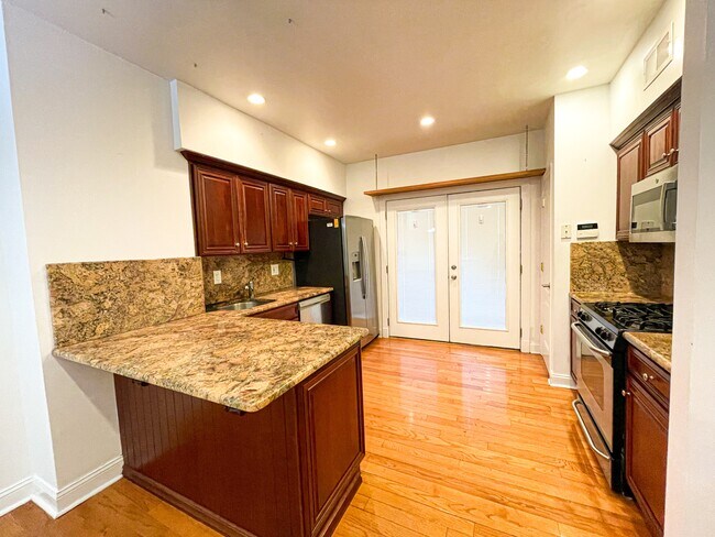 215 Quince St in Philadelphia, PA - Building Photo - Building Photo