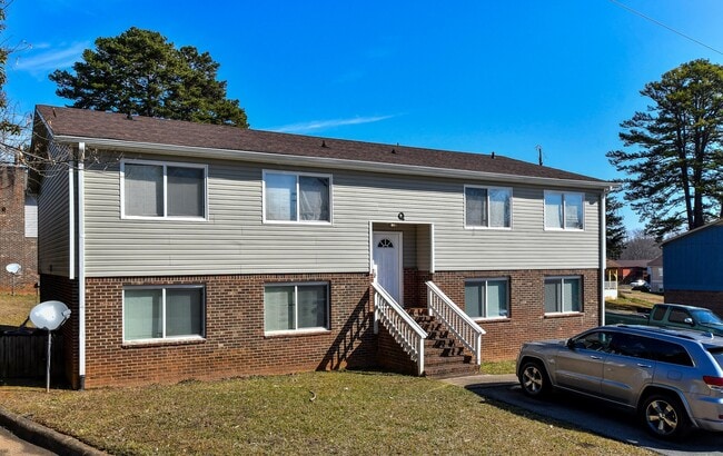property at 3139 Longbow Dr