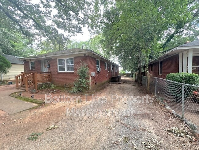 property at 1225 Clay Ave