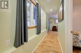 4 Perin Pl in Kitchener, ON - Building Photo - Building Photo