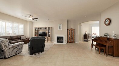 5703 Park Pl Dr in Bakersfield, CA - Building Photo - Building Photo