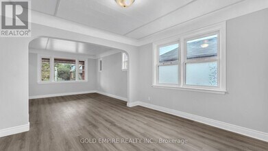 908 Trafalgar St in London, ON - Building Photo - Building Photo