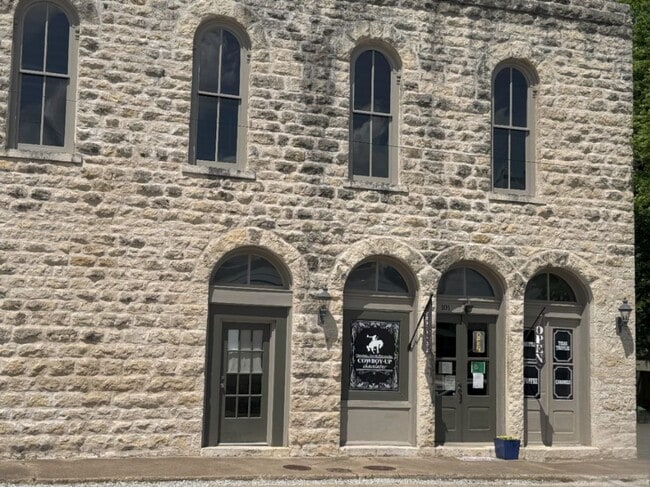 property at 101 Walnut St