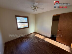 6578 N 73rd St in Milwaukee, WI - Building Photo - Building Photo