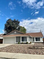 291 E Sage Ave in San Jacinto, CA - Building Photo