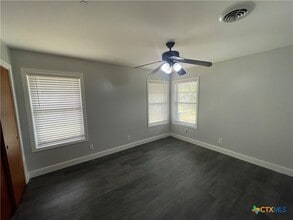 3001 Hummingbird Ln in Victoria, TX - Building Photo - Building Photo