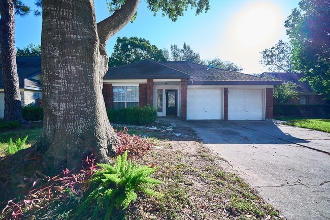 property at 2314 Pebbledowne Cir