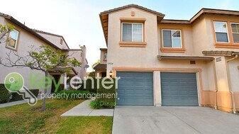 16924 Abundante St in San Diego, CA - Building Photo